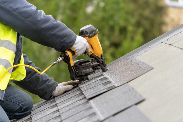 Roof Shingles Repair in Pittsfield